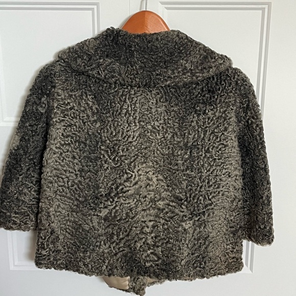 Cropped Persian sheepskin coat - Picture 3 of 7